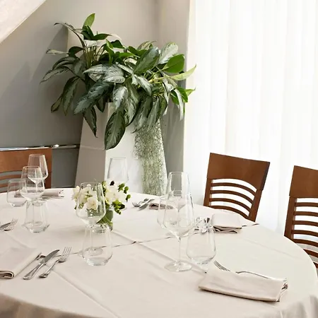 Hotel Mirage 3*