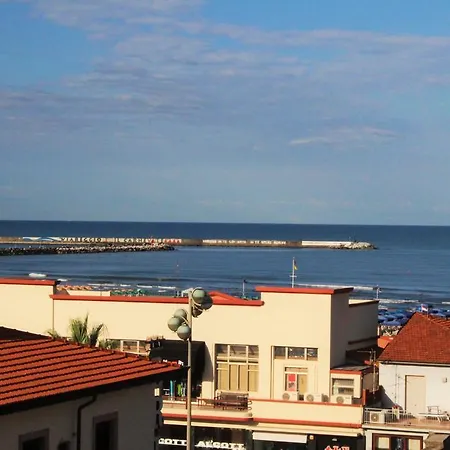 Mirage Viareggio